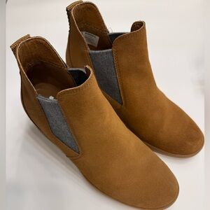 Sorel Out N About Slip-On Wedge II Boot Tawny Buff Size 8.5